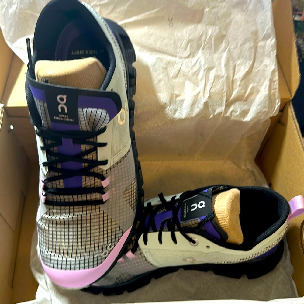 On Shift X Size 7
